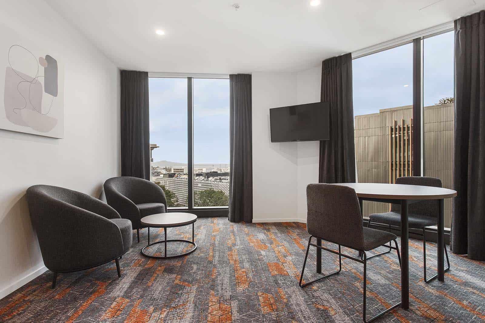 Ramada By Wyndham Newmarket Auckland Exterior foto