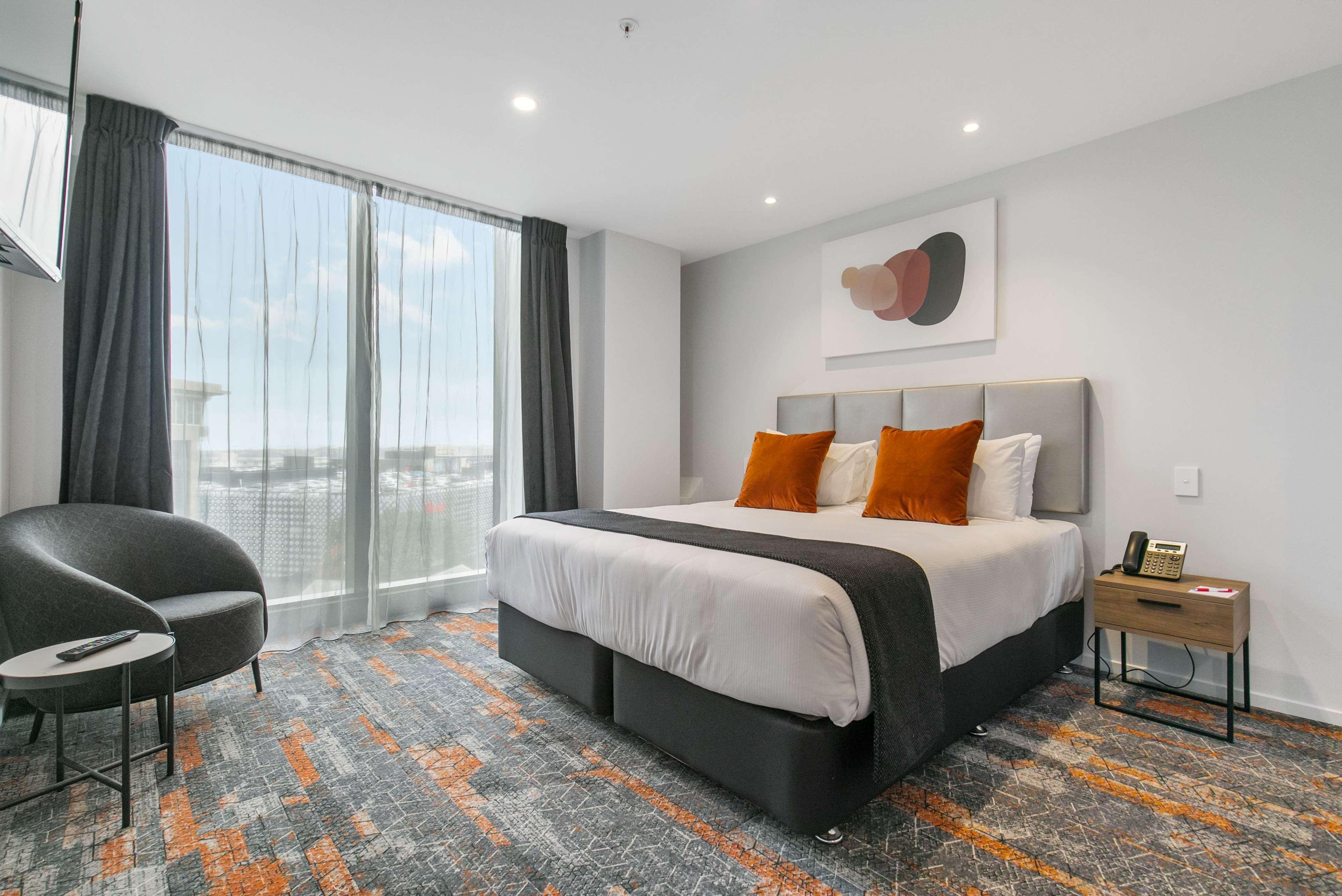 Ramada By Wyndham Newmarket Auckland Exterior foto